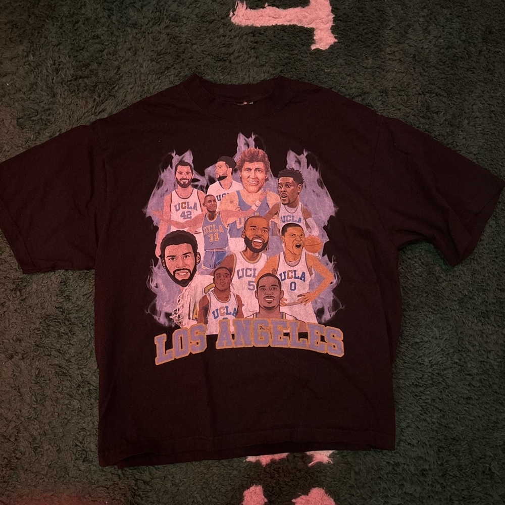 Vintage ucla basketball tee